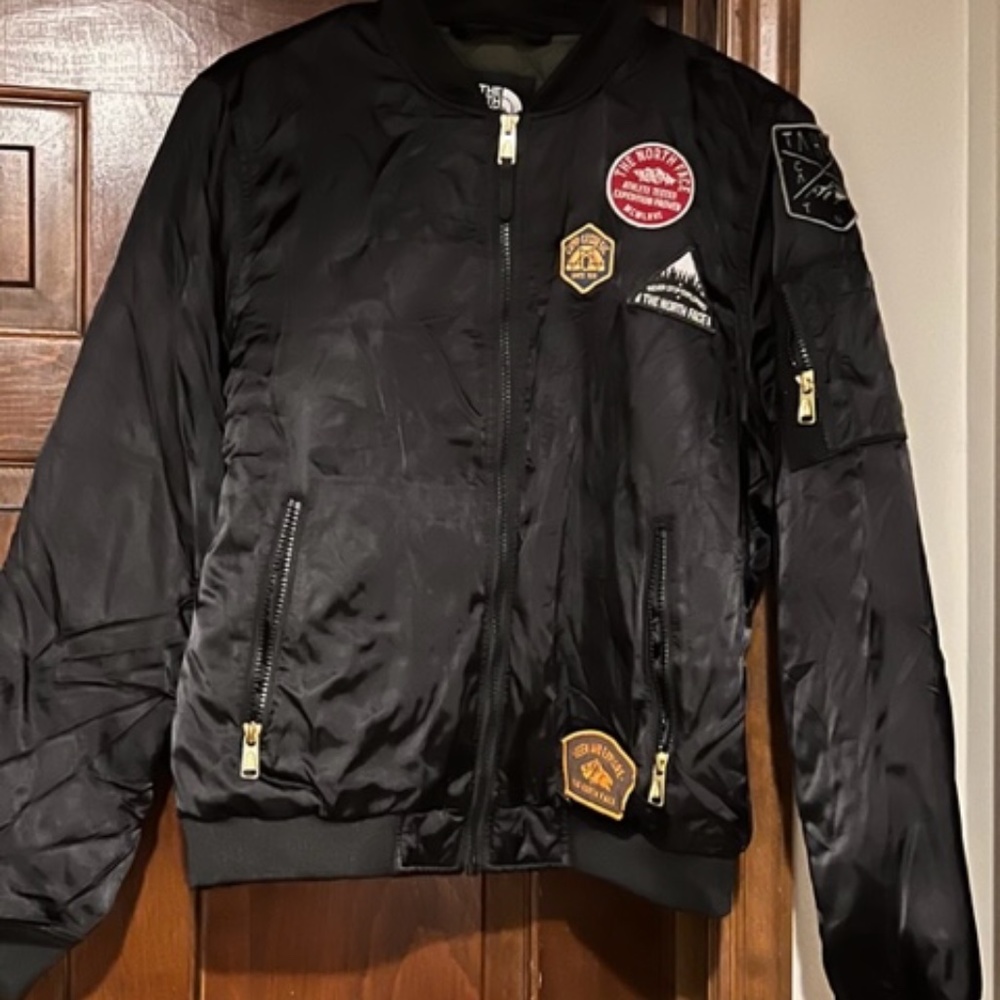 North Face Women's Bomber Jacket-Large